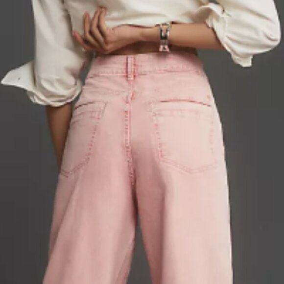 HOST PICK: Brand New Pilcro Cuffed Oversized High-Rise Wide-Leg Jeans - Picture 7 of 16